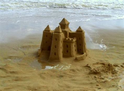 fiaba il castello di sabbia